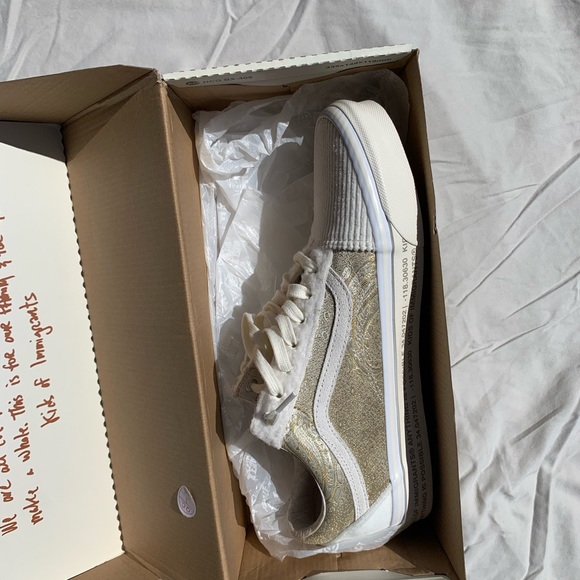 Vans x Kids of Immigrants Collab Old Skool White - Picture 13 of 15